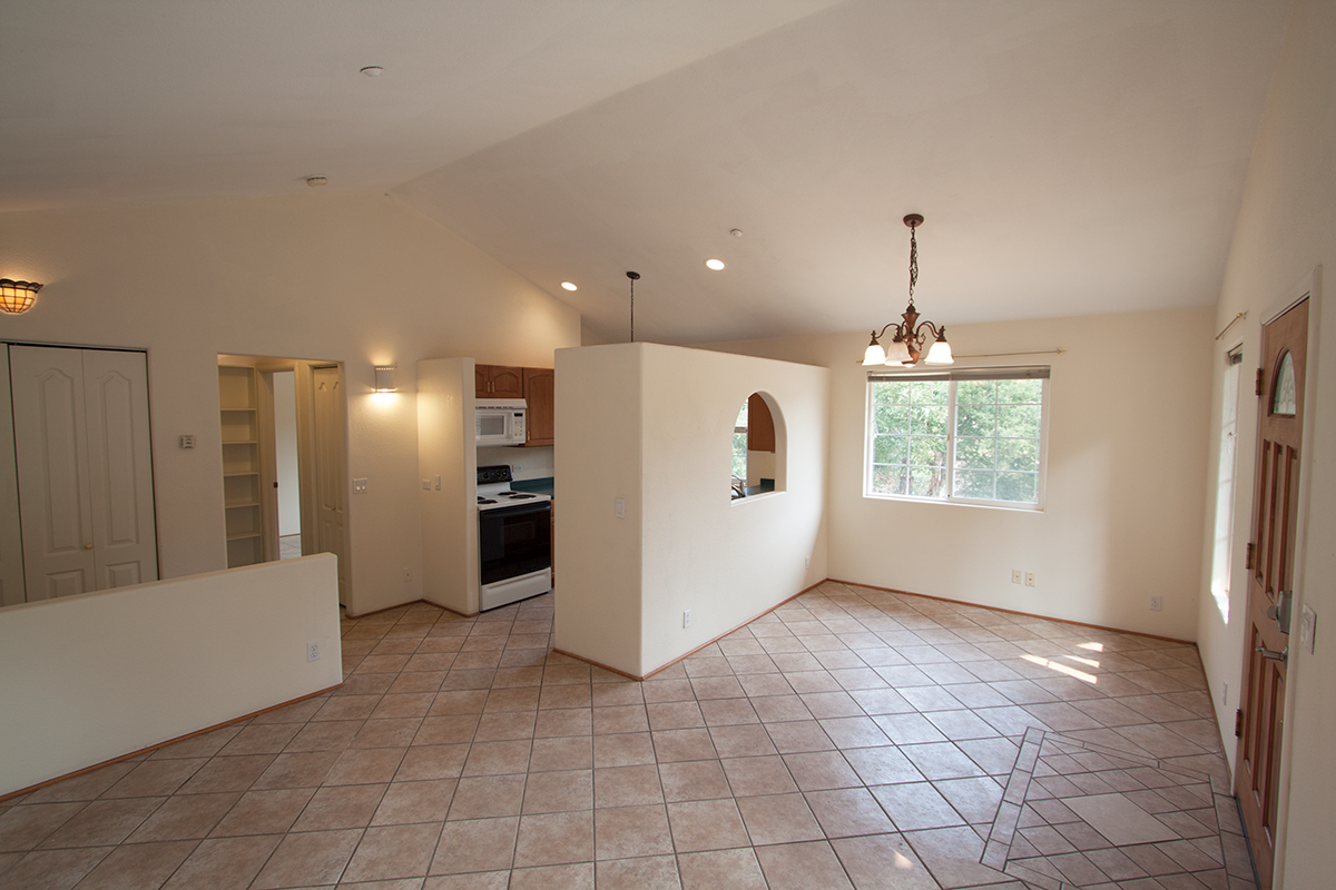 105A-WIldwood-dining18