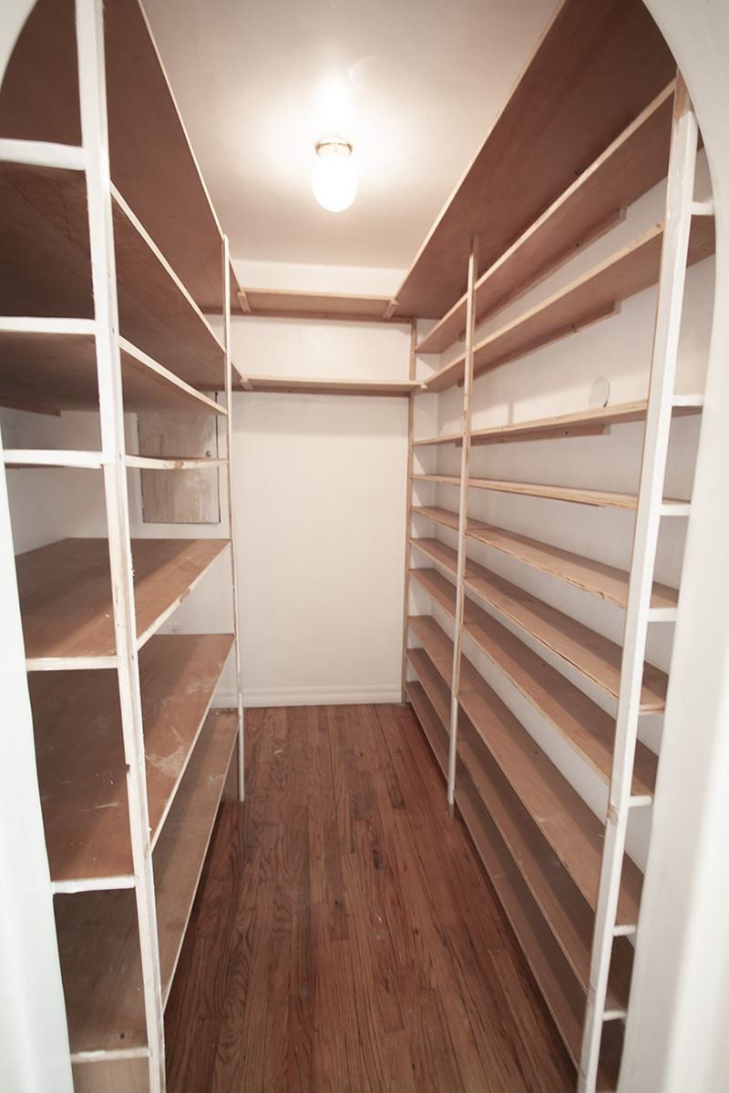 5601-Main-Pantry